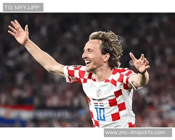 朱辰杰畅谈足球偶像与智慧球员C罗与莫德里奇的独特魅力